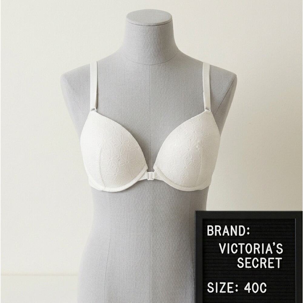 Victoria's Secret 40C Bra White Lace Front Close Strappy Back Push-Up VS